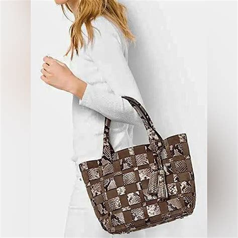 michael kors the vivian tote white|MICHAEL Michael Kors Vivian Medium Woven Tote Bag, Optic .